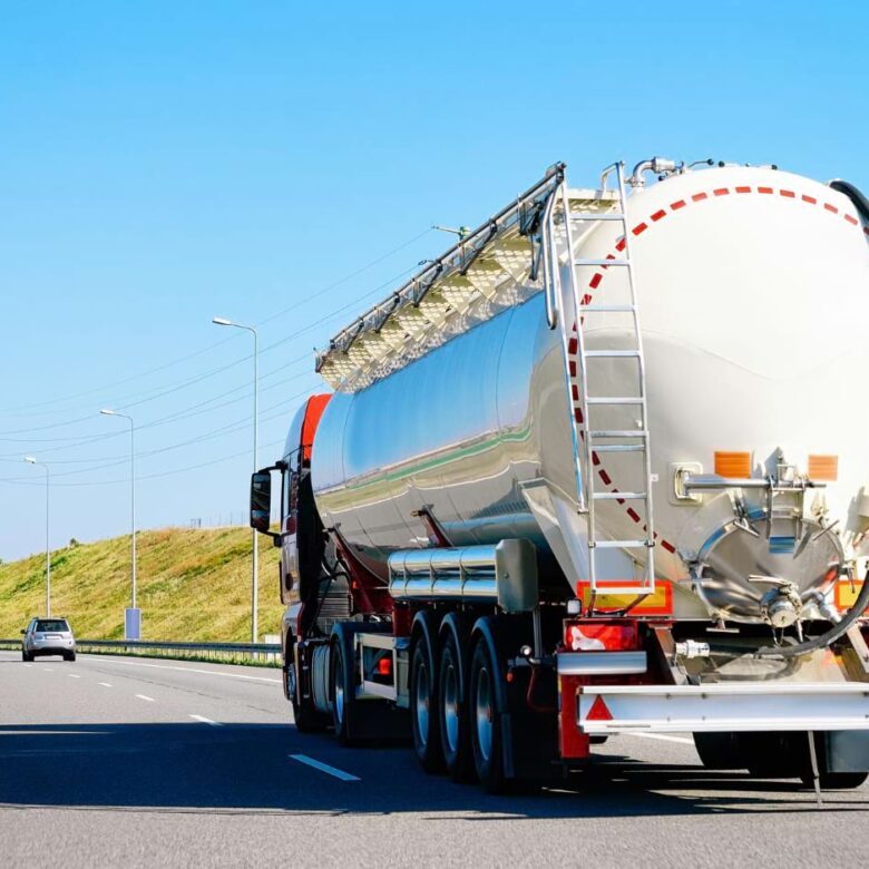 transport mleka cysterną